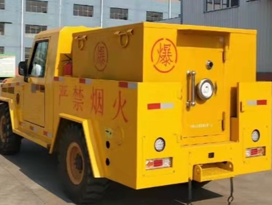达日凯龙爆破器材运输车：保障爆破任务的安全运行